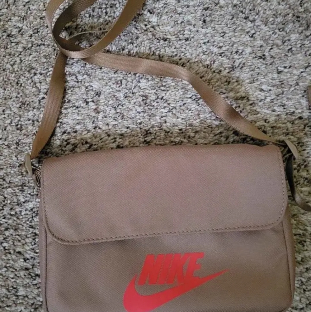 Nike crossbody